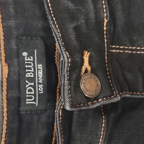 Judy Blue Los Angeles High Rise Mid Thigh, Size 1XL - Picture 3 of 17